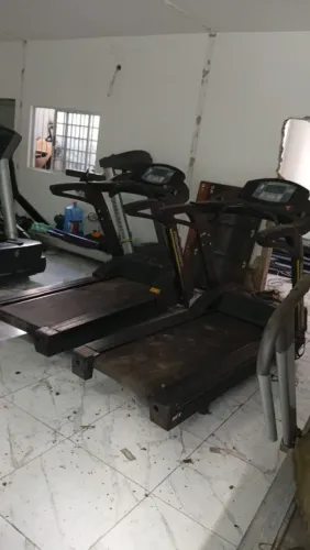 Musculação máquinas 