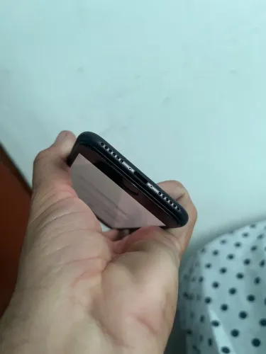 iPhone SE 64 saúde bateria 96%