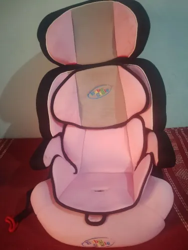 Cadeirinha de carro menina