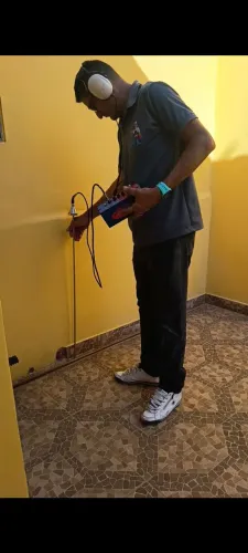 Caça vazamento de água oculto 