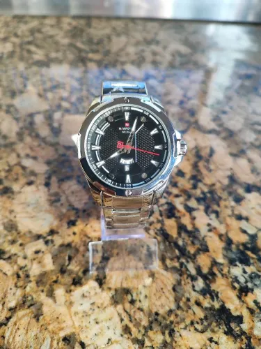 Relógio Naviforce modelo luxury ( novo na caixa )