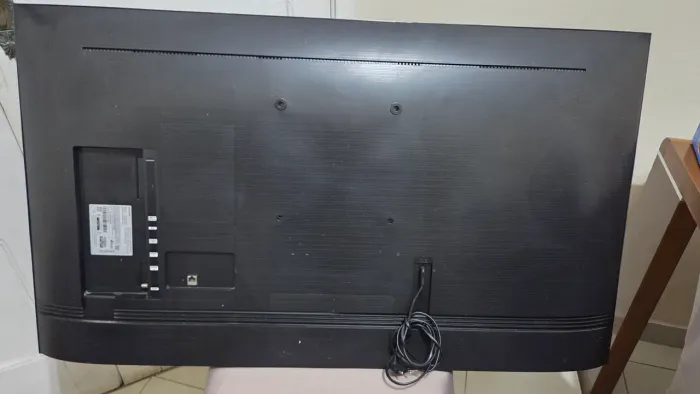 TV COM DEFEITO - PEÇAS.