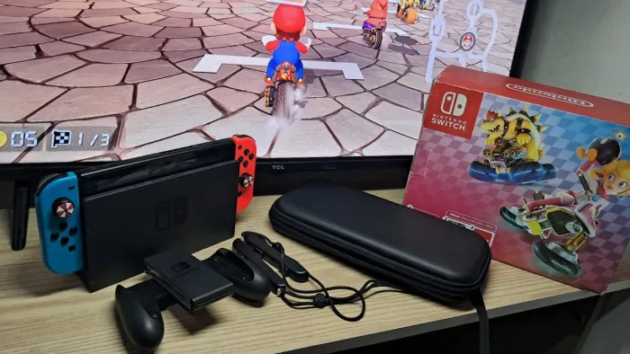 Nintendo switch desbloqueado 128GB - SEMI NOVO