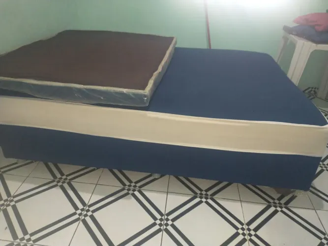 Cama box com cabeceira