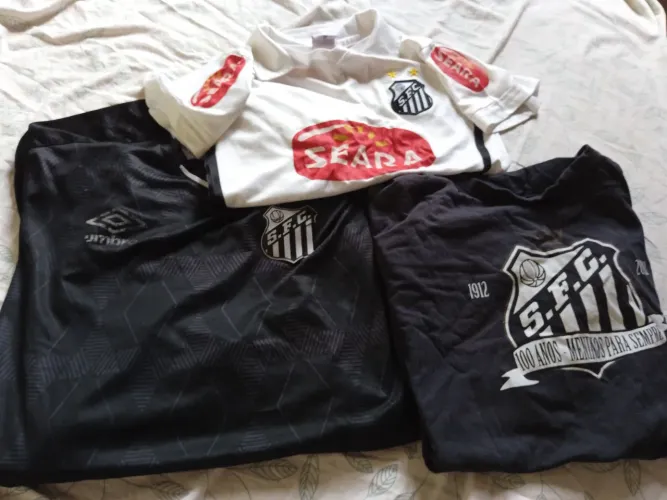 Camisas do Santos