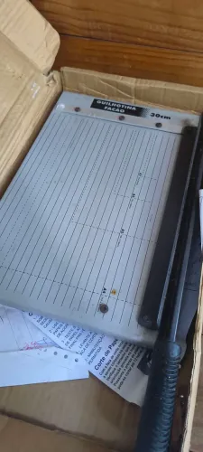 Guilhotina facão 30cm com travamento - Lassane