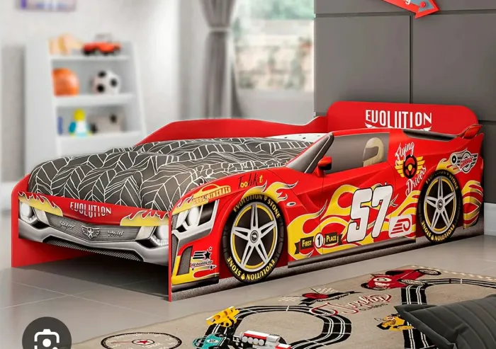Cama infantil carro