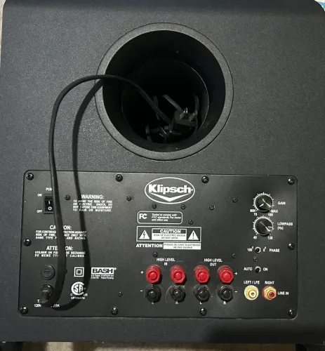 Subwoofer Klipsch 10 polegadas Modelo LR106476