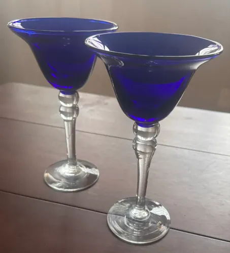 Taça de Champagne Azul Cobalto - Coleção Monroe Cobalt