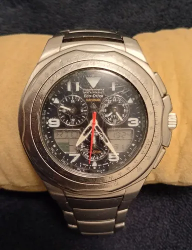 Relógio Citizen Eco-Drive Navihawk C390