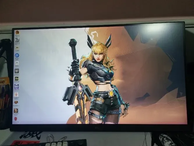 Monitor Gamer LG UltraGear 32" 2K QHD 1440p 165Hz 1ms - Na Caixa (Detalhe)