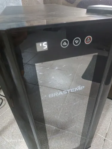 adega de vinhos Brastemp