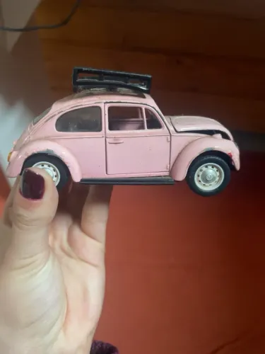 Fusca Rosa Vintage Sunnyside SS5689 1:32 - Miniatura Colecionável