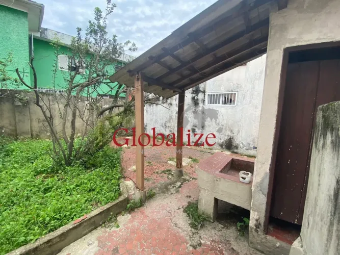 Terreno em frente a Vila Belmiro em Santos R$ 750.000,00