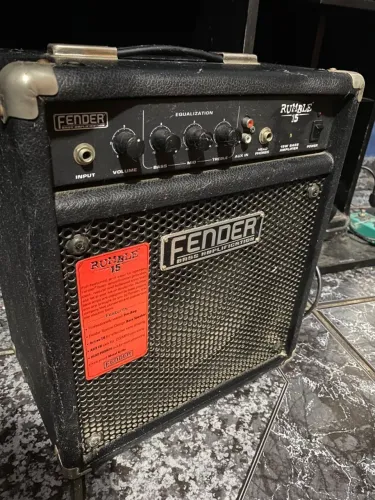 Amplificador Fender Rumble 15w