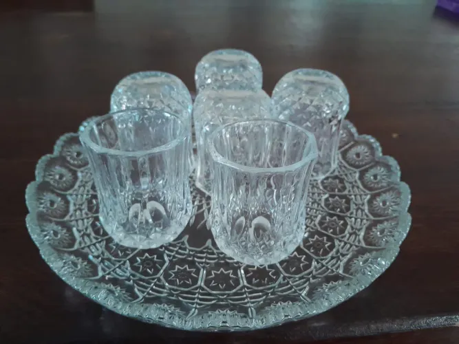 Copinhos para drinks licor + bandeja vidro