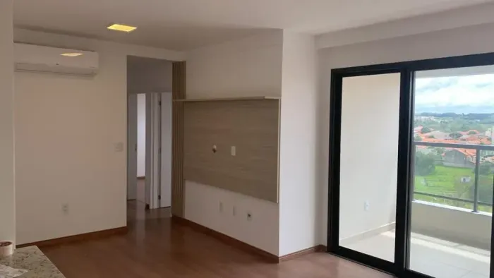Apartemento para locação, 87mtrs2, 3 dormitórios sendo 1 suíte, 2 vagas cobertas, varanda