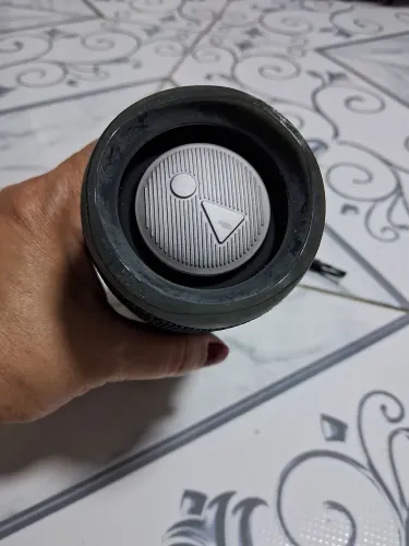 Caixa de som portátil JBL