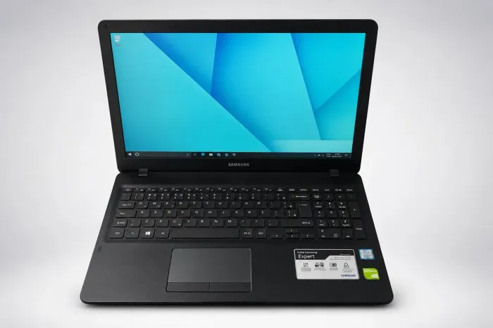 Notebook Samsung Expert i5 + Placa de Vídeo Dedicada