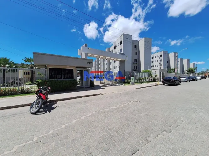 Apartamento com 2 quartos no bairro Barroso em Fortaleza, CE