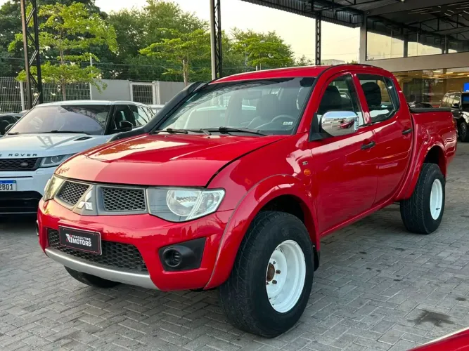 Mitsubishi L200 Triton HPE 3.2 CD TB Int.diesel MEC 2015