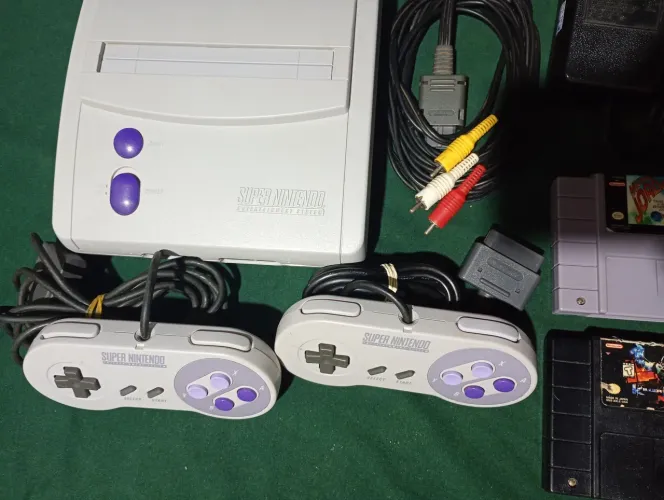 super Nintendo baby AV tudo original em perfeito estado passo cartão sem pergunta besta