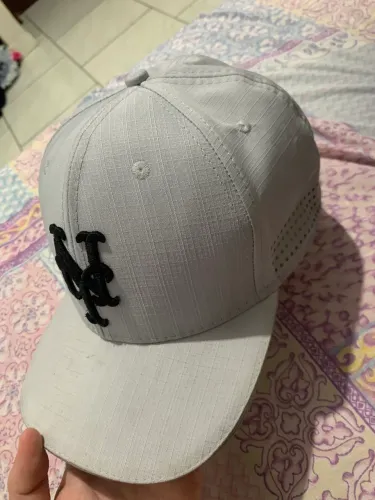 Vendo boné
