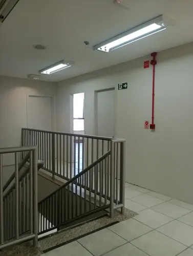 Ponto comercial/Loja/Box para aluguel tem 650 metros quadrados