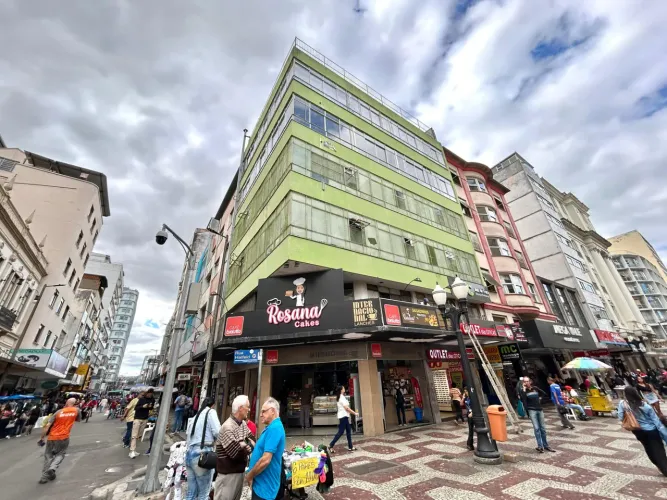 Andar comercial no centro de Juiz de Fora