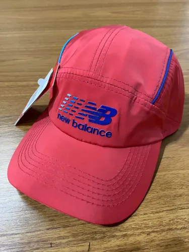 Boné Esportivo NB - Vermelho