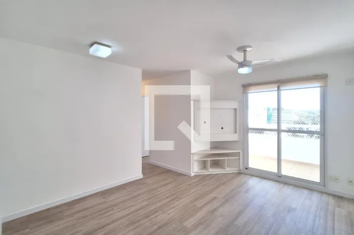 Apartamento à Venda - Água Branca, 3 Quartos, 72 m2