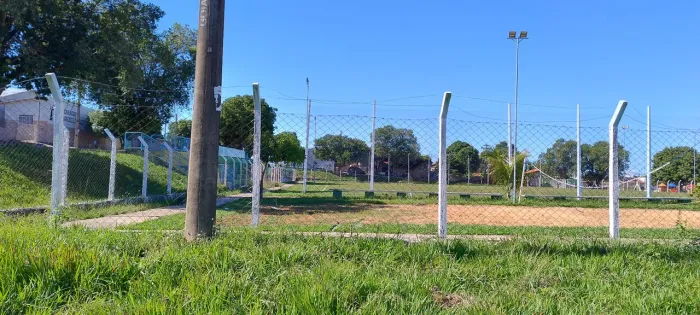 Terreno 255.75m Murado + Casa + Alicerce 57m aprovado Jardim Junqueiropolis