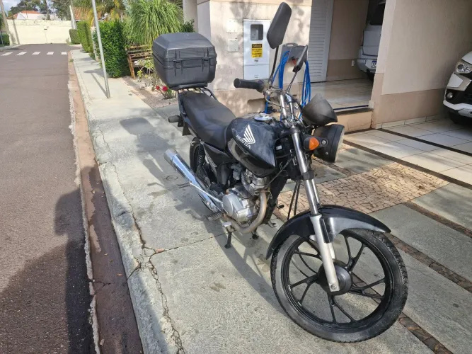 Titan 150 ks Segundo dono $7.400