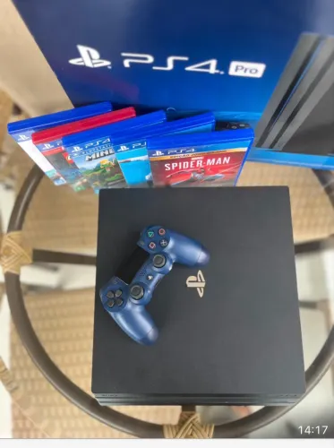 Ps4 com 7 jogos