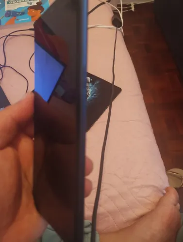 Vendo celular novo,porém não carrega
