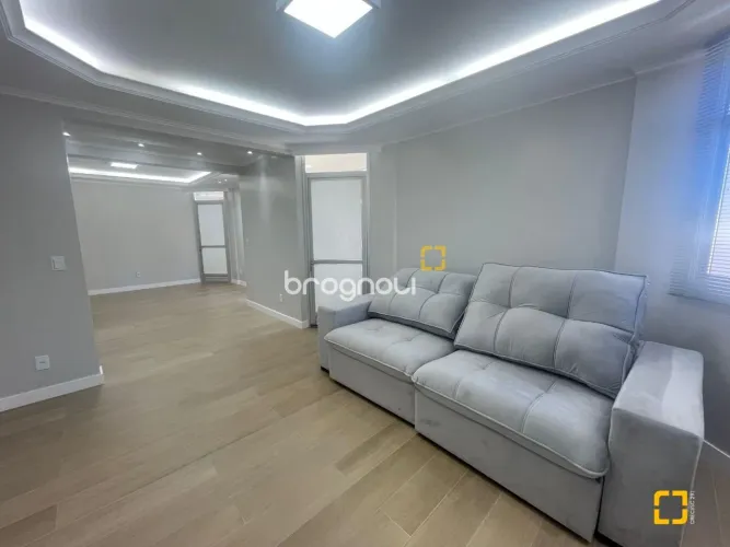 Apartamento a Venda de 150m² 3 dormitórios ( 1 Suíte) - Bairro Centro Florianópolis SC