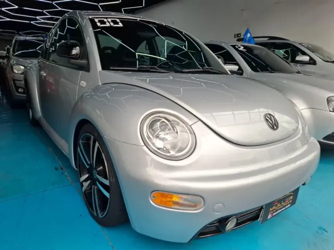 Volkswagen New Beetle 2.0 MI Mec./aut. 2000