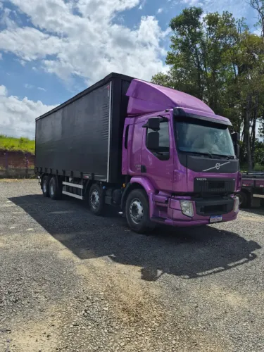 Volvo Vm 330 2015 8x2 Sider