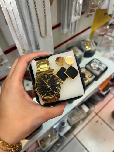 Kit com relógios