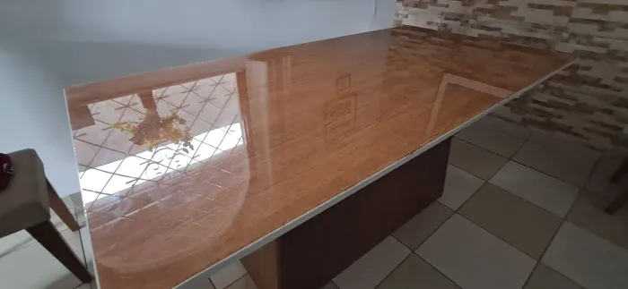 Mesa de jantar ou para reunião