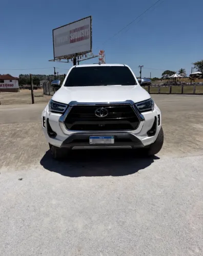 Toyota Hilux CD SRX Plus 4X4 2.8 TDI Die. Aut. 2024