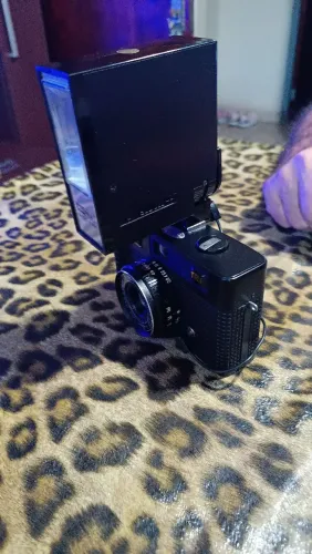 Câmera Fotográfica Analógica com flash