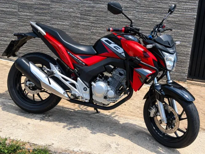 Vendo moto Honda CG 150,