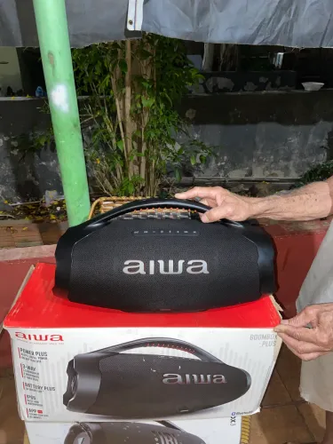 Vendo som aiwa boombox plus