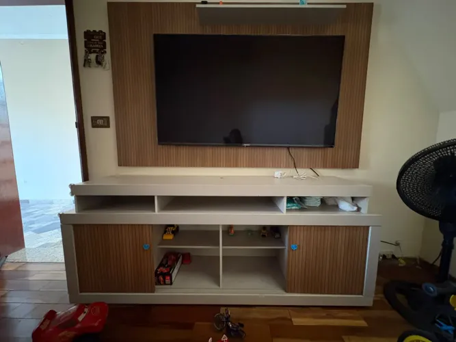 Rack + Painel para TV até 65?
