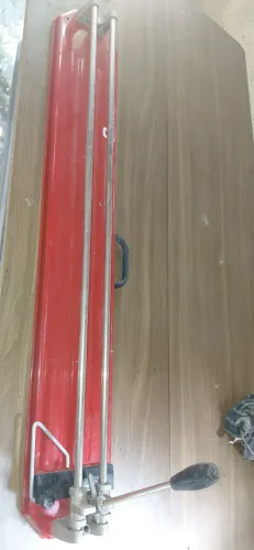 Vendo cortado de pisos seminovo, em ótimo estado!