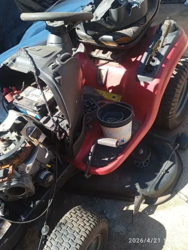 Vendo trator cortador de grama yard king 