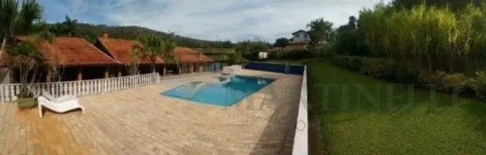 Maravilhosa Casa em Lindoia-SP. com 5 suítes, 483m²
