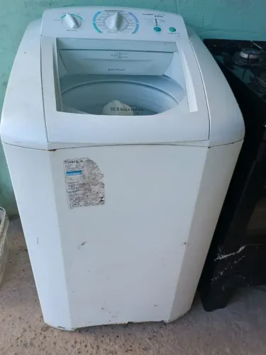 Maquina de lavar funcionando