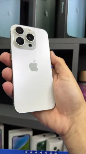 iPhone 15 pro 256GB